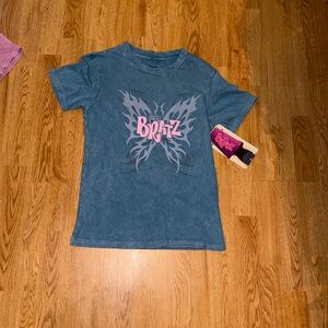 Bratz Shirt Junior’s Size Small. Y2K. Brand New! NWT